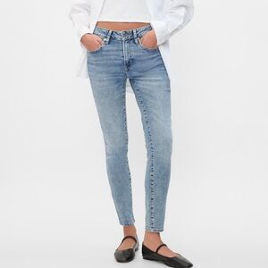 GAP Light Blue Women's Skinny Jeans